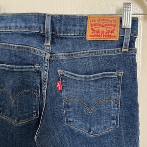 Levi’s 311 Shaping Skinny 25